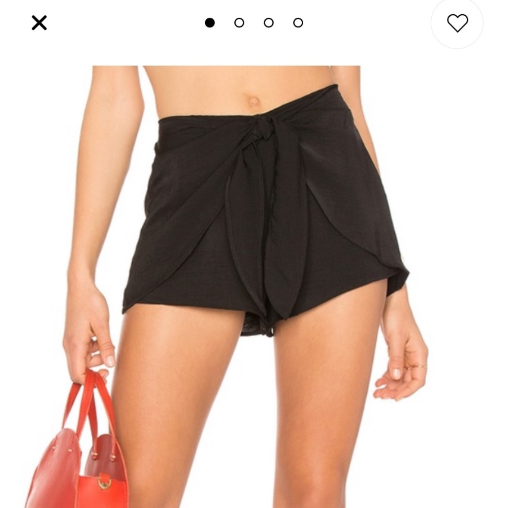 Quinn Shorts in Black